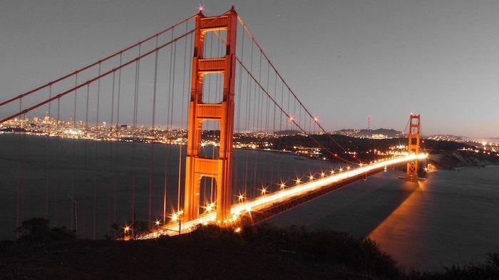 Golden Gate bridge at night 