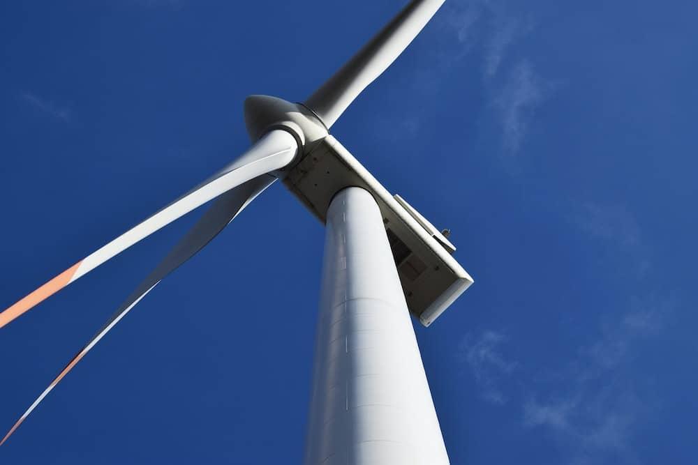 wind-turbine-chris-barbalis-unsplash.jpg