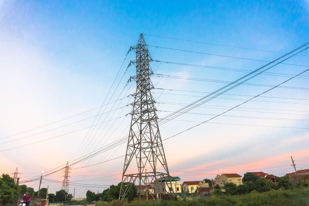 power-lines-electric-grid-connected-renewable-energy-system.jpg